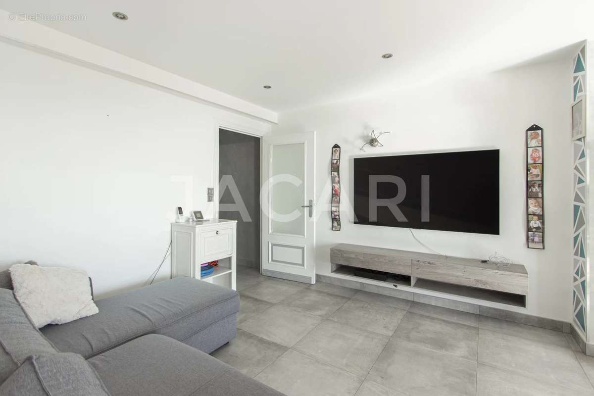 Appartement à CAGNES-SUR-MER