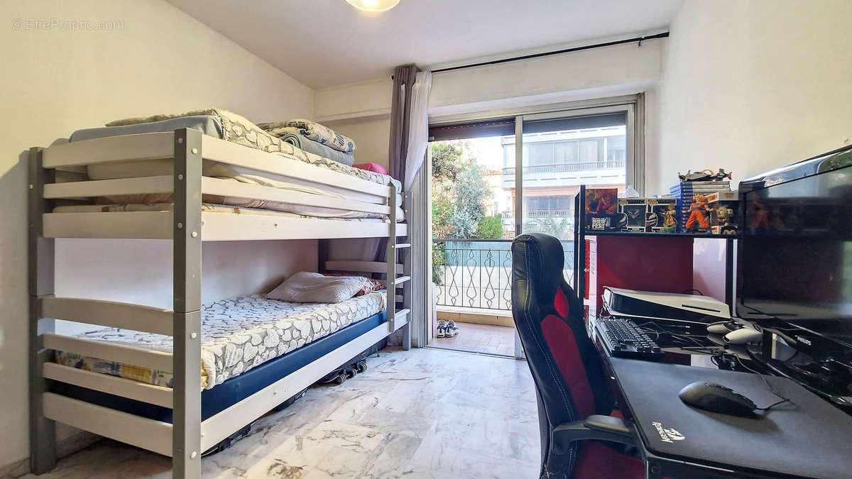 Appartement à LE CANNET