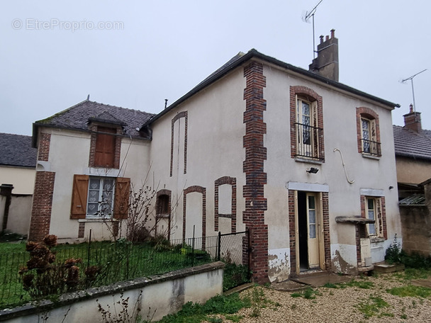 Maison à BASSOU