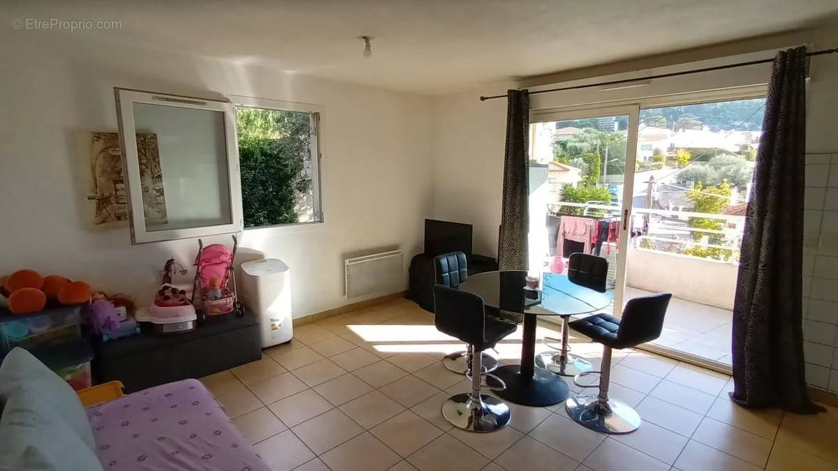 Appartement à LE CANNET