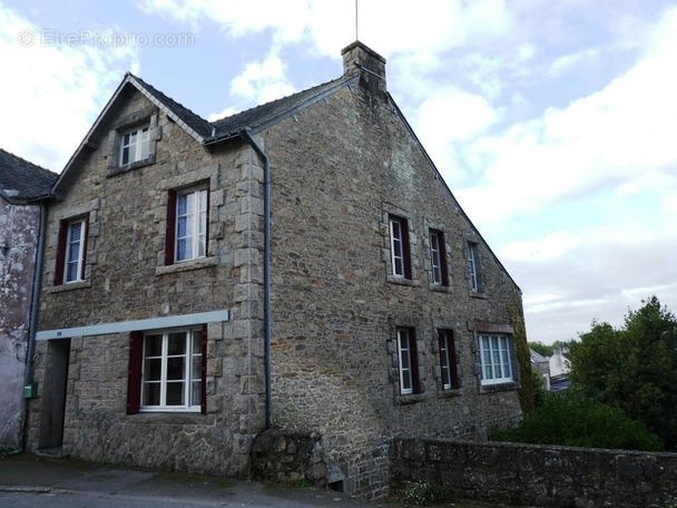 Maison à GUEMENE-SUR-SCORFF