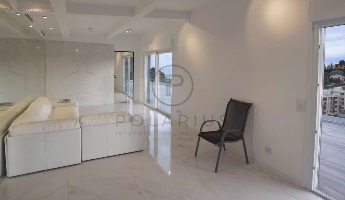 Appartement à ROQUEBRUNE-CAP-MARTIN