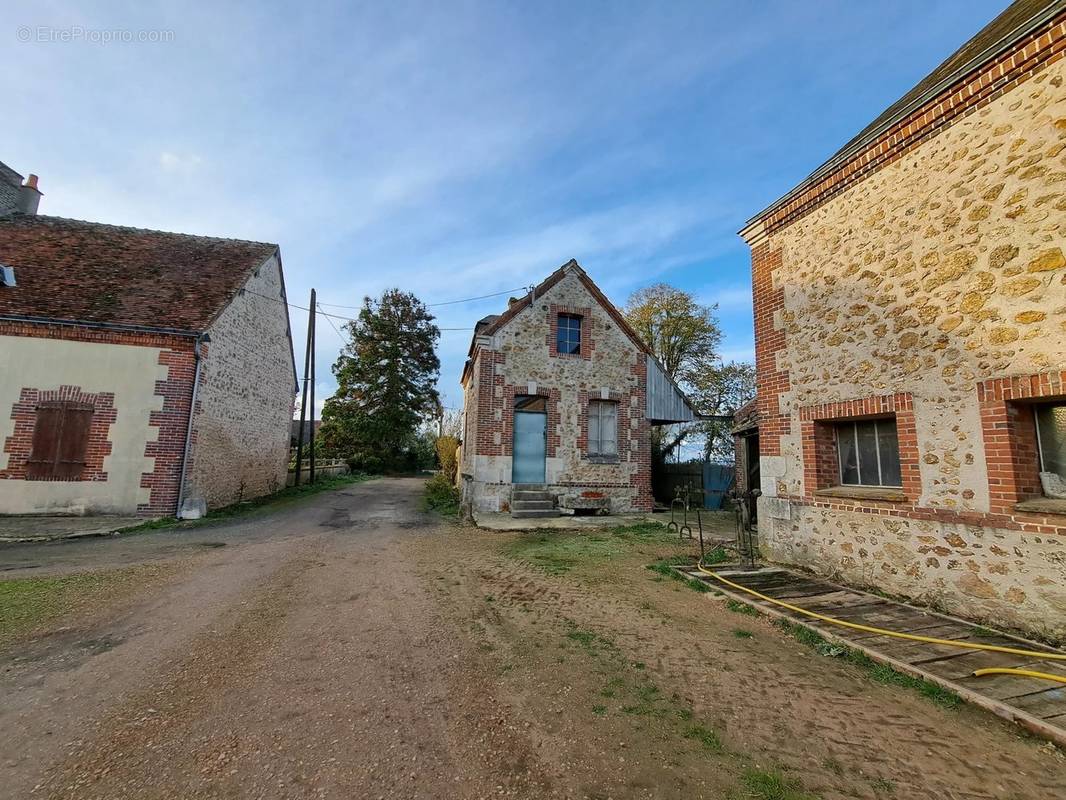 Maison à DANGEAU