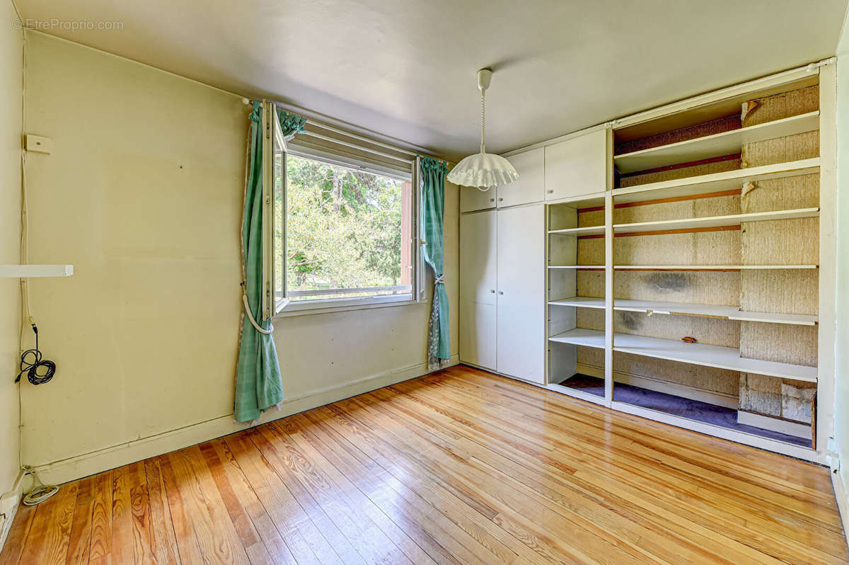 Appartement à SURESNES