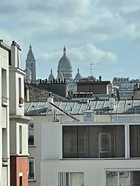 Appartement à PARIS-17E