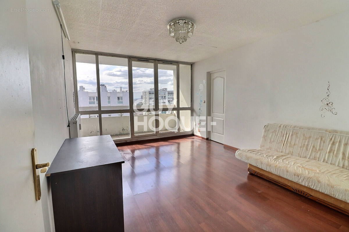 Appartement à AUBERVILLIERS