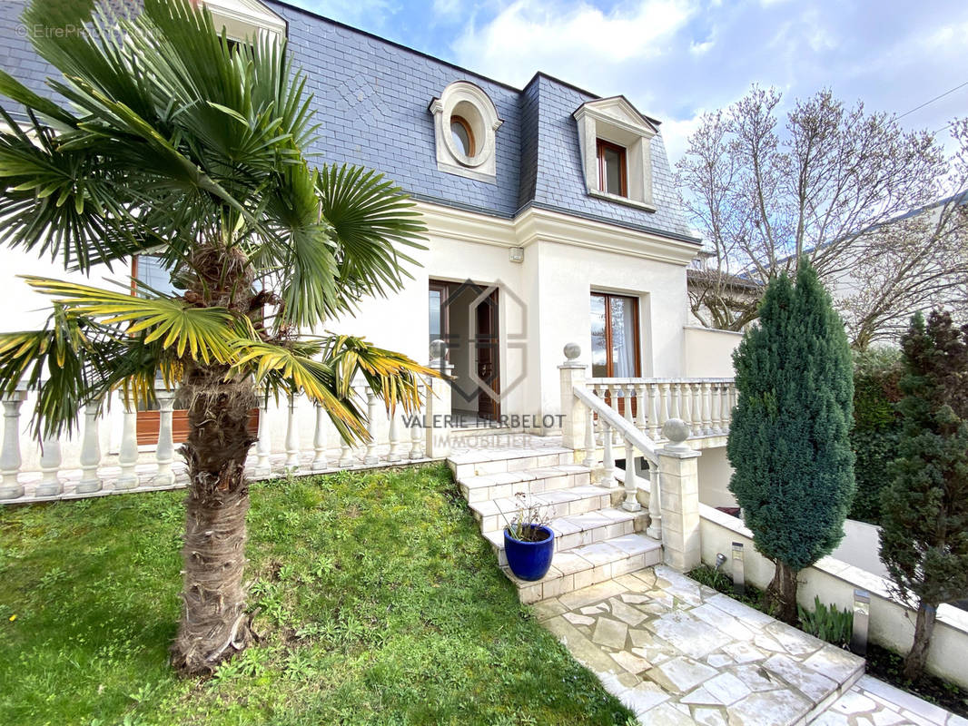 Maison à ORMESSON-SUR-MARNE