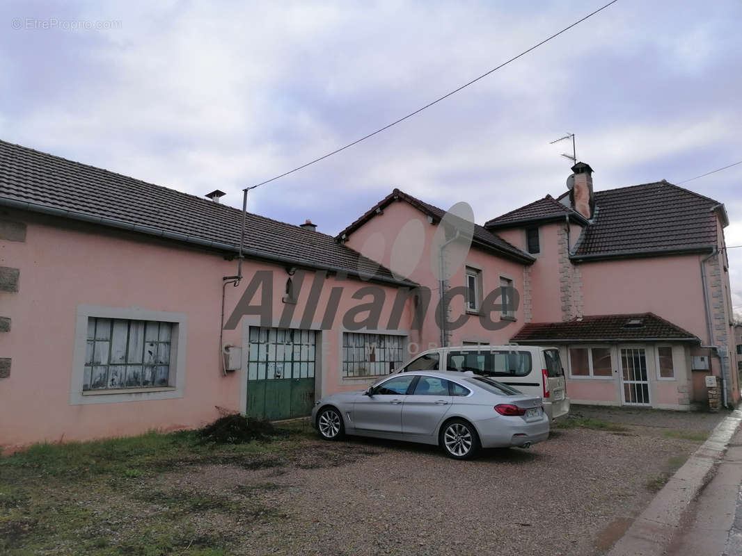 Maison à LUXEUIL-LES-BAINS