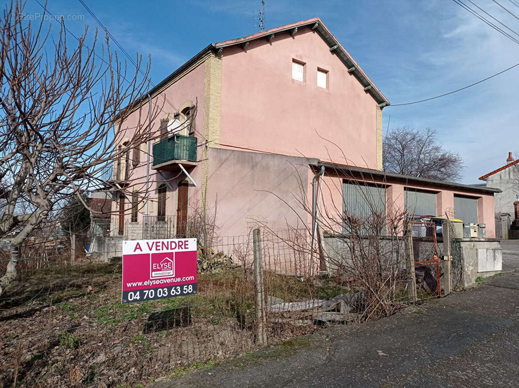 Appartement à DESERTINES