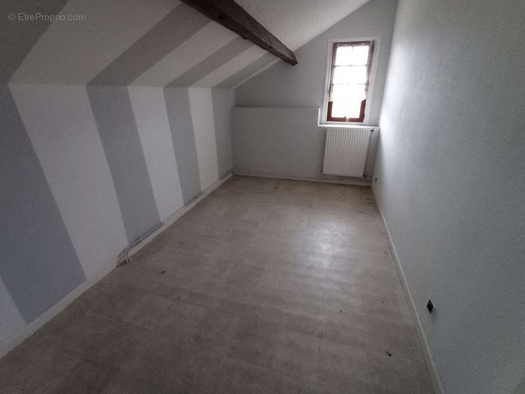 Appartement à DESERTINES