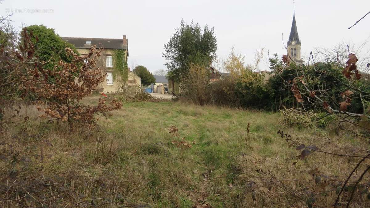 Terrain à RAMBOUILLET