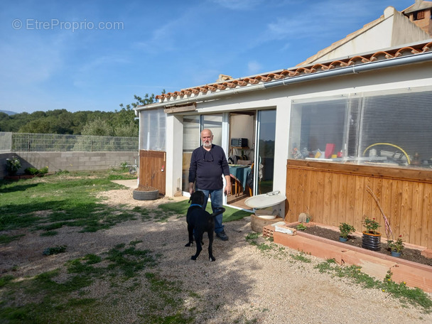 Maison à CAYRES