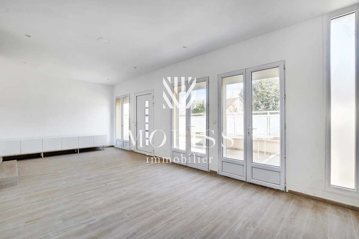 Appartement à FONTENAY-SOUS-BOIS