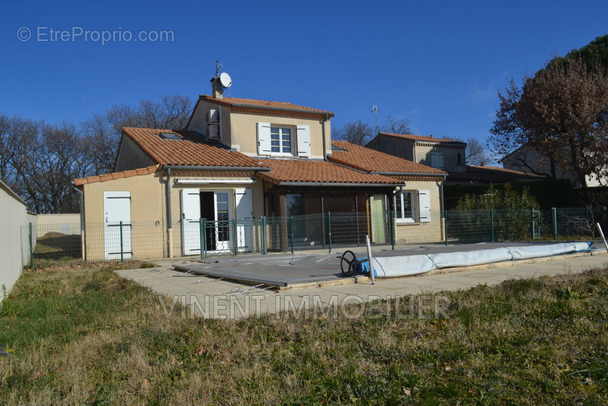 Maison à MONTELIMAR