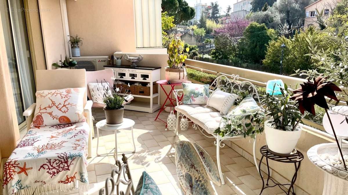 Appartement à CANNES