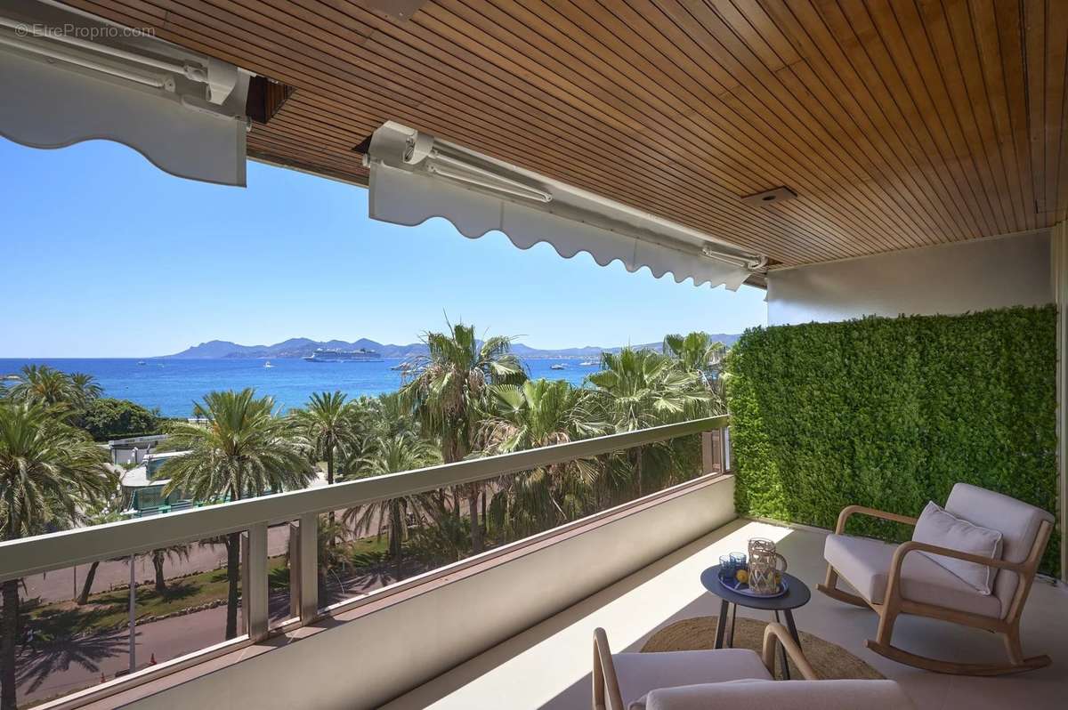 Appartement à CANNES