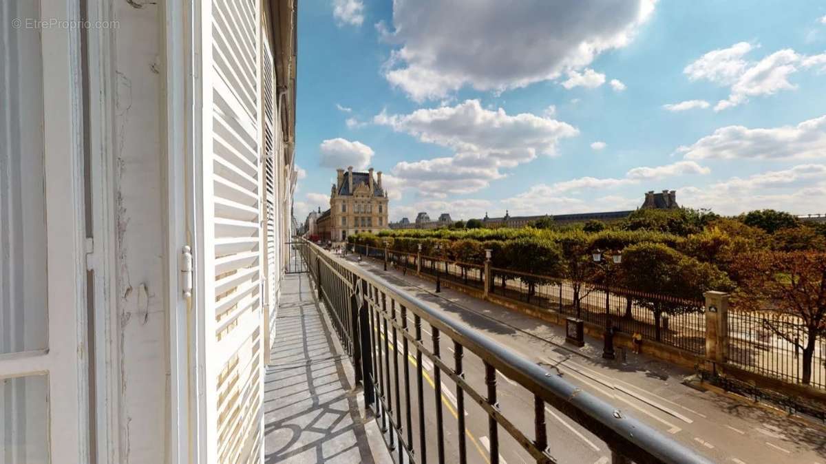 Appartement à PARIS-2E