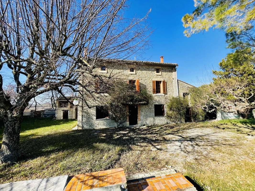 Maison à VAISON-LA-ROMAINE