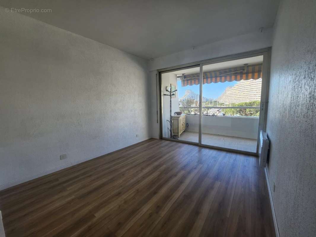 Appartement à VILLENEUVE-LOUBET