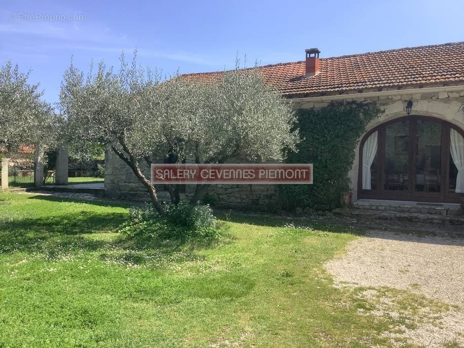 Maison à UZES