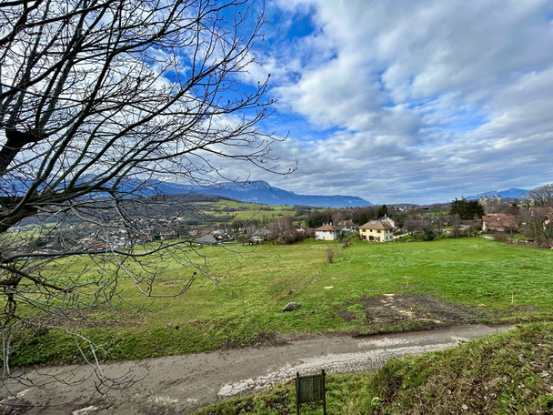 Terrain à JARRIE