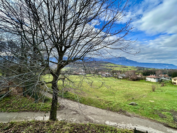 Terrain à JARRIE