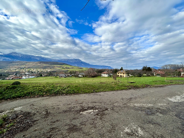 Terrain à JARRIE