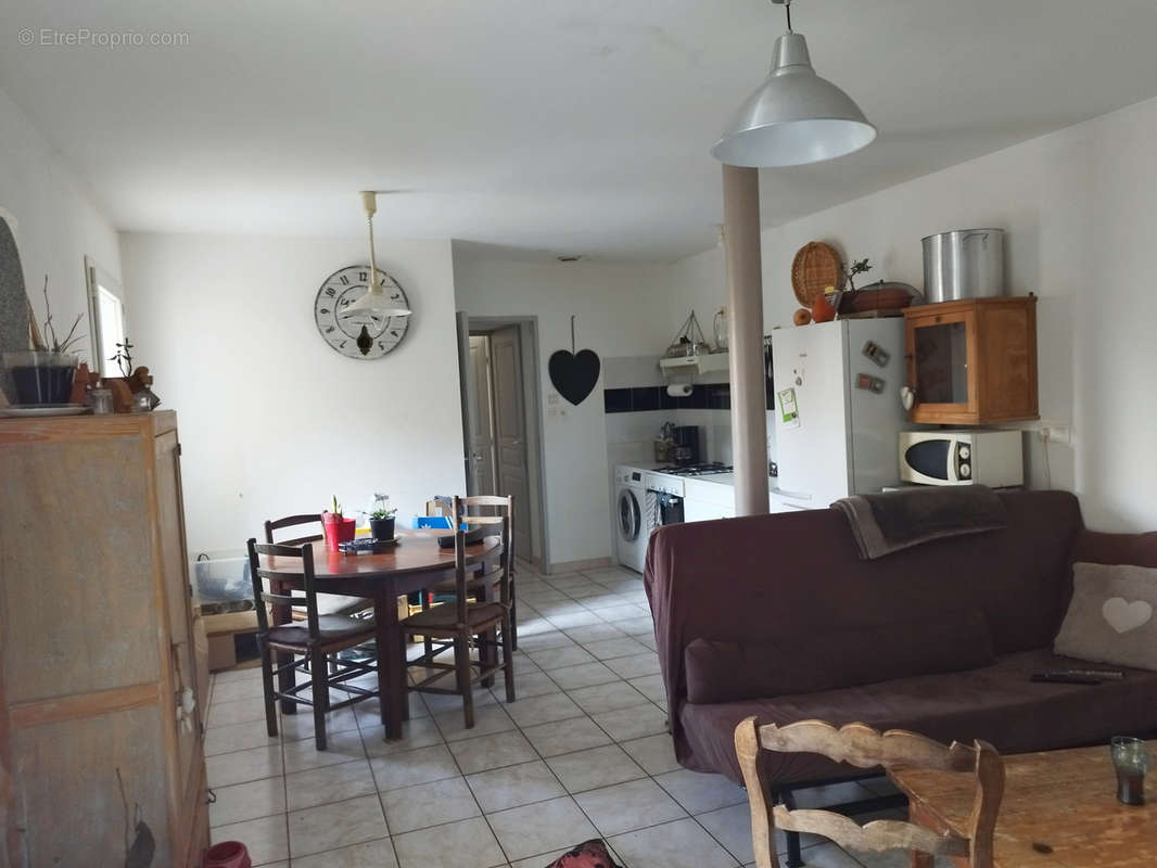 Appartement à SAINT-SULPICE-SUR-LEZE