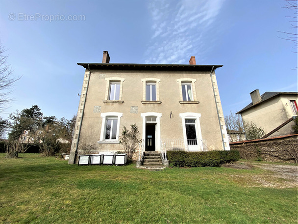 Maison à ROCHECHOUART