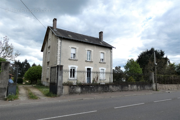 Maison à ROCHECHOUART