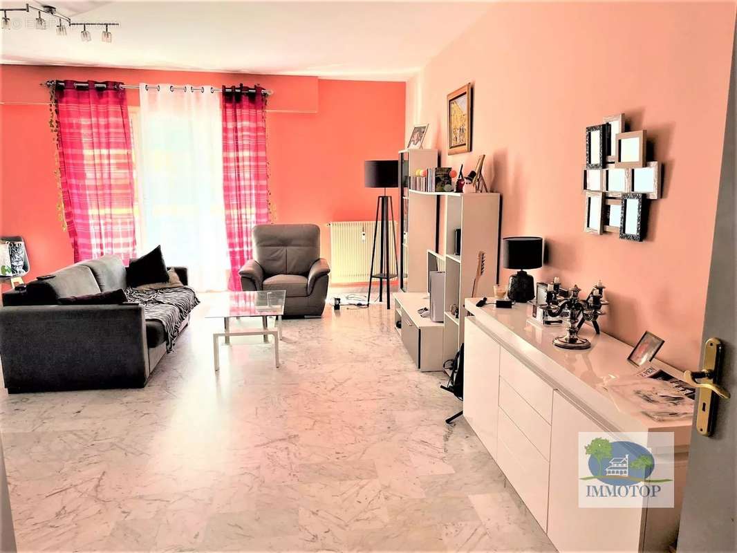 Appartement à MENTON