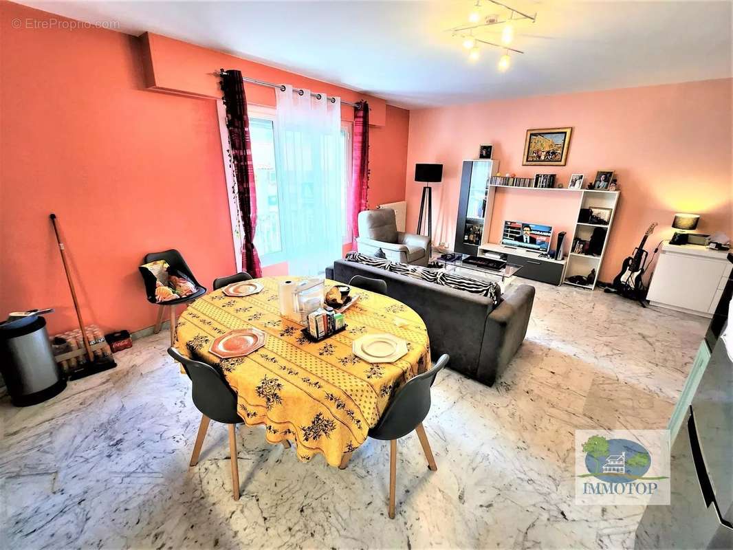 Appartement à MENTON