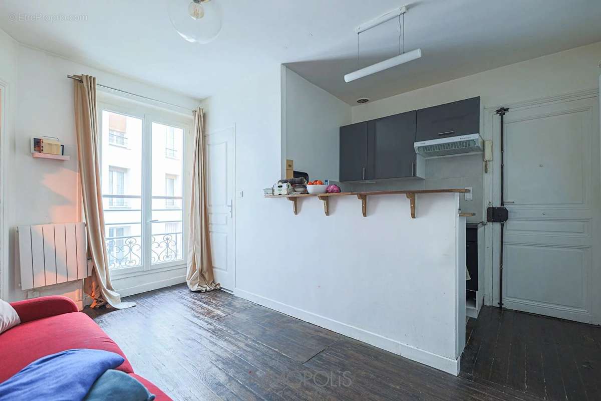 Appartement à PARIS-18E