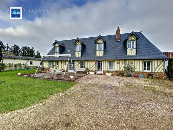 Maison à BERNAY