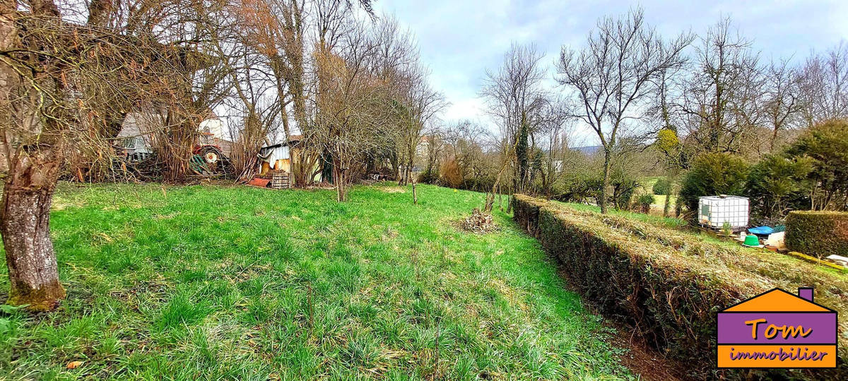 Terrain à NEUREY-LES-LA-DEMIE