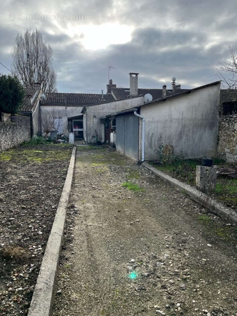 Maison à LAVARDAC