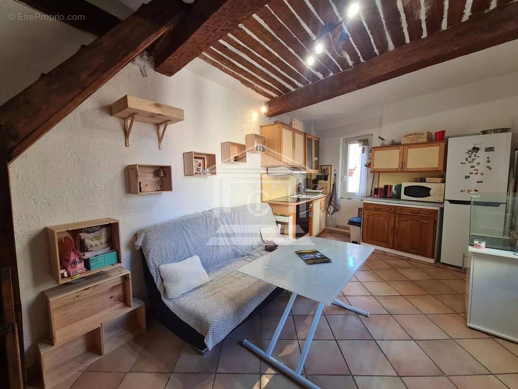 Appartement à FAYENCE