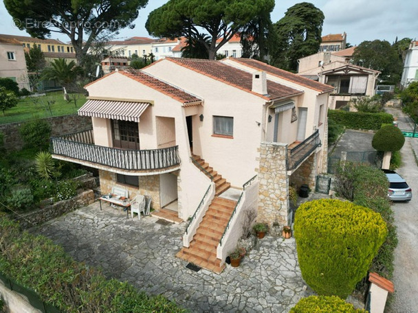 Maison à FREJUS