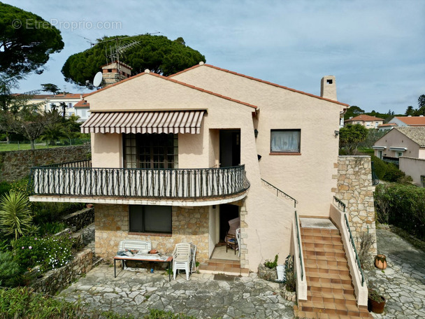 Maison à FREJUS