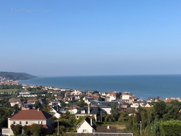 Appartement à BLONVILLE-SUR-MER