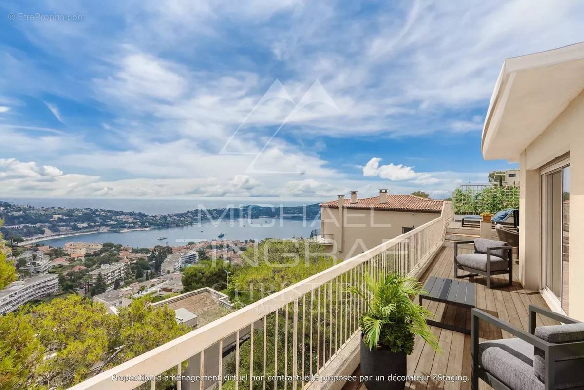 Appartement à VILLEFRANCHE-SUR-MER