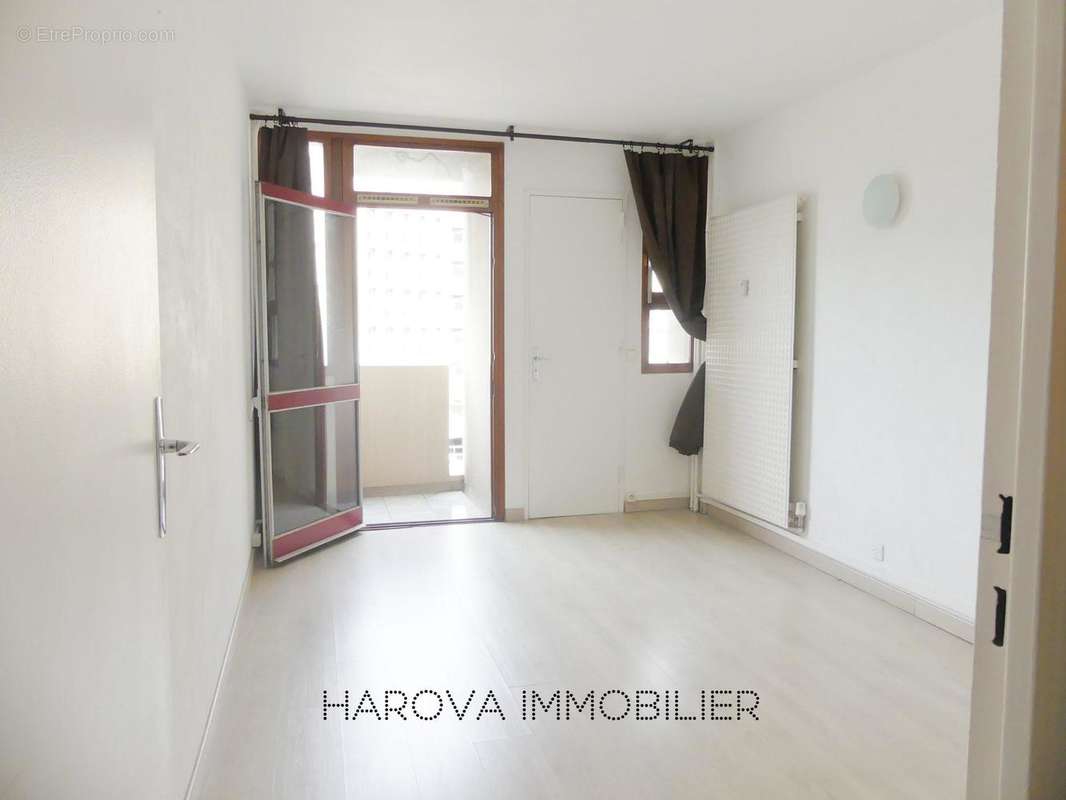 Appartement à MARSEILLE-10E