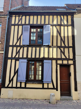 Maison à BEAUVAIS