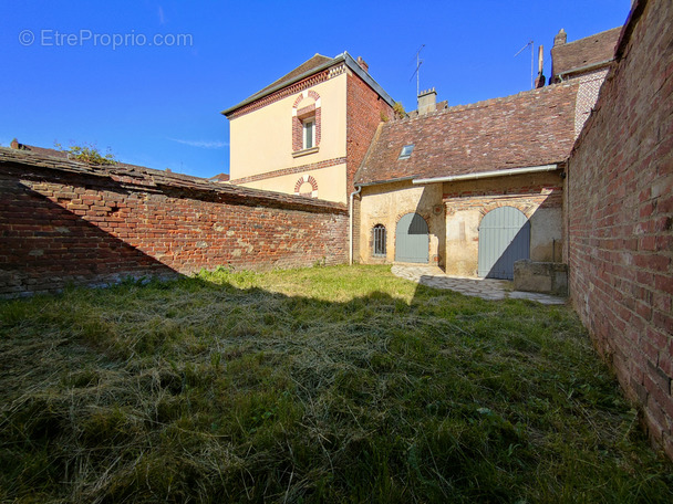 Maison à BEAUVAIS