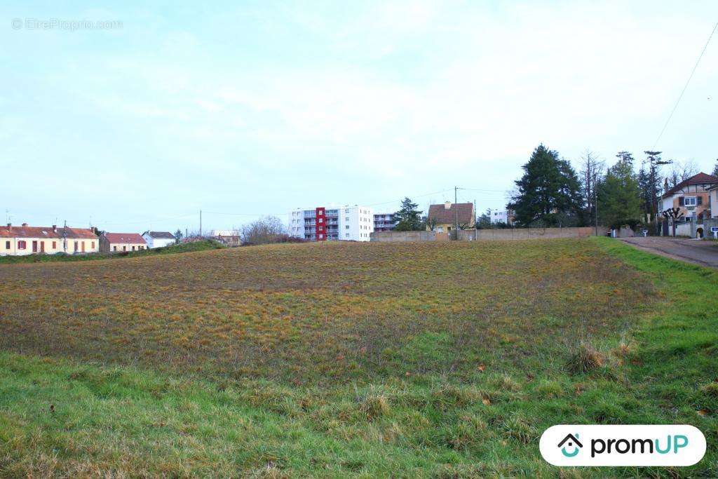 Terrain à DIGOIN