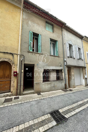 Maison à SAINT-MAXIMIN-LA-SAINTE-BAUME