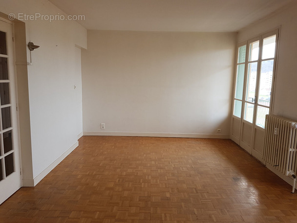 Appartement à BOURGOIN-JALLIEU