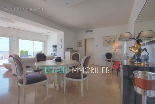 Appartement à VILLENEUVE-LOUBET