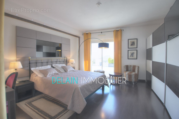 Appartement à VILLENEUVE-LOUBET