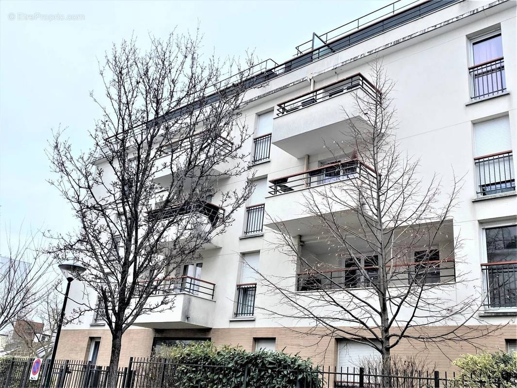 Appartement à GENNEVILLIERS